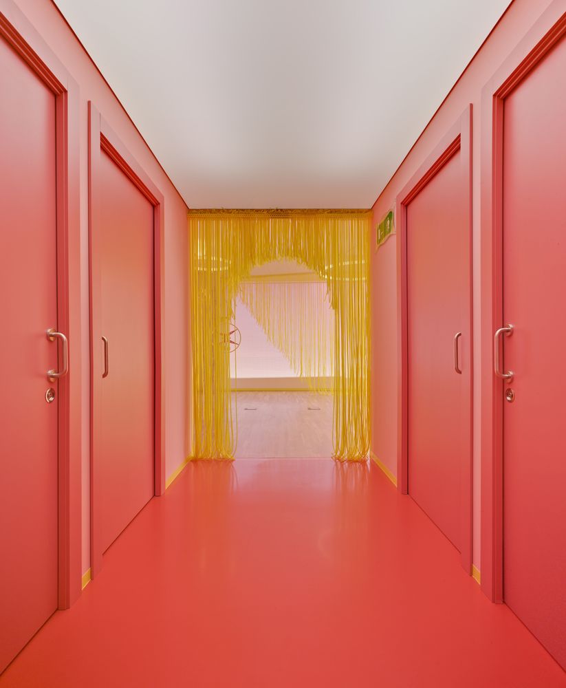 Une clinique aux couleurs thérapeutiques – ArchiBat Mag